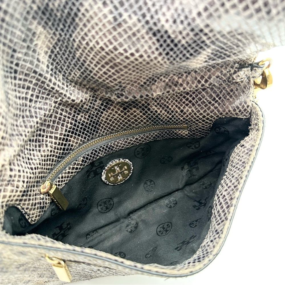 Tory Burch Amanda Snake Print Logo Clutch Crossbody - Picture 5 of 14